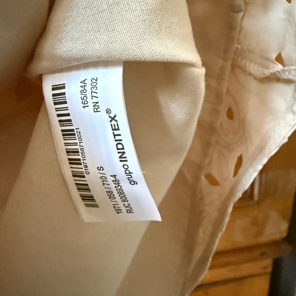 Zara beige EMBROIDERED CUTWORK SMOCK DRESS NWT - Picture 6 of 8